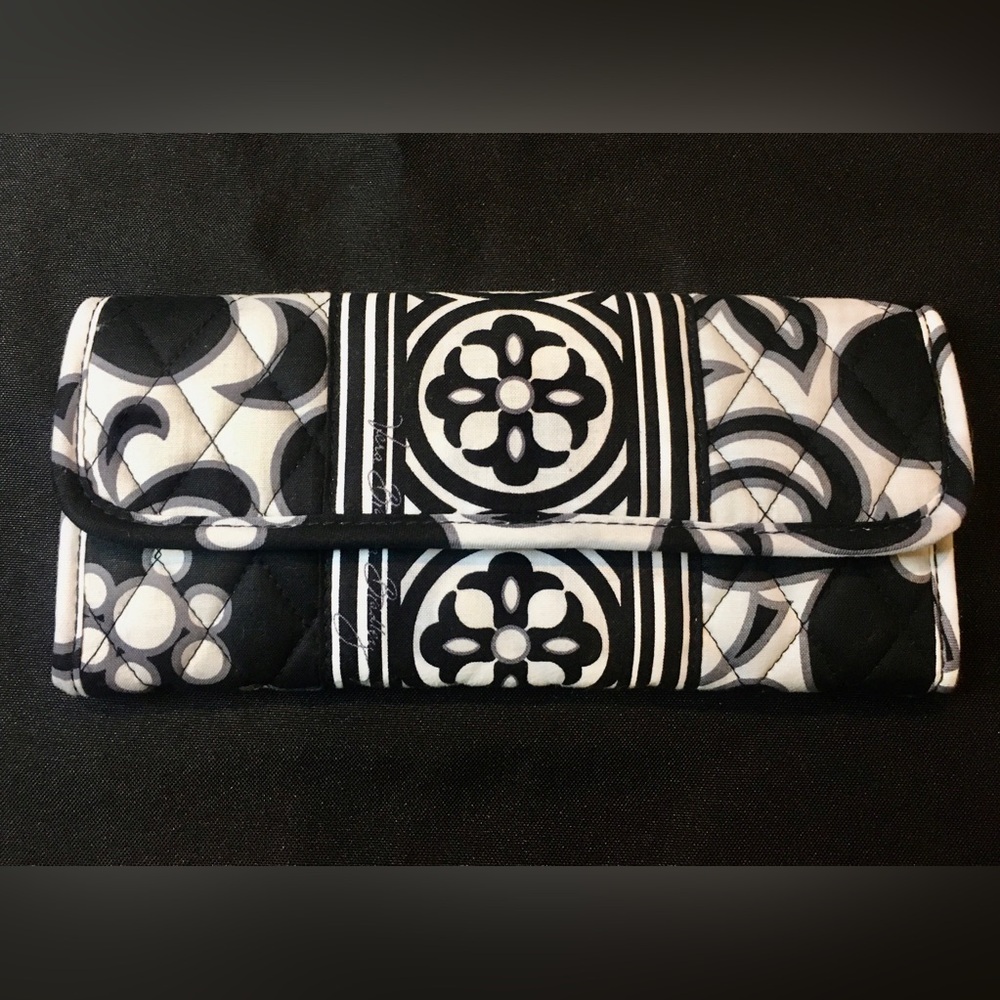 Retired 2010 Convertible Clutch Crossbody Purse Vera Bradley - Picture 3 of 13